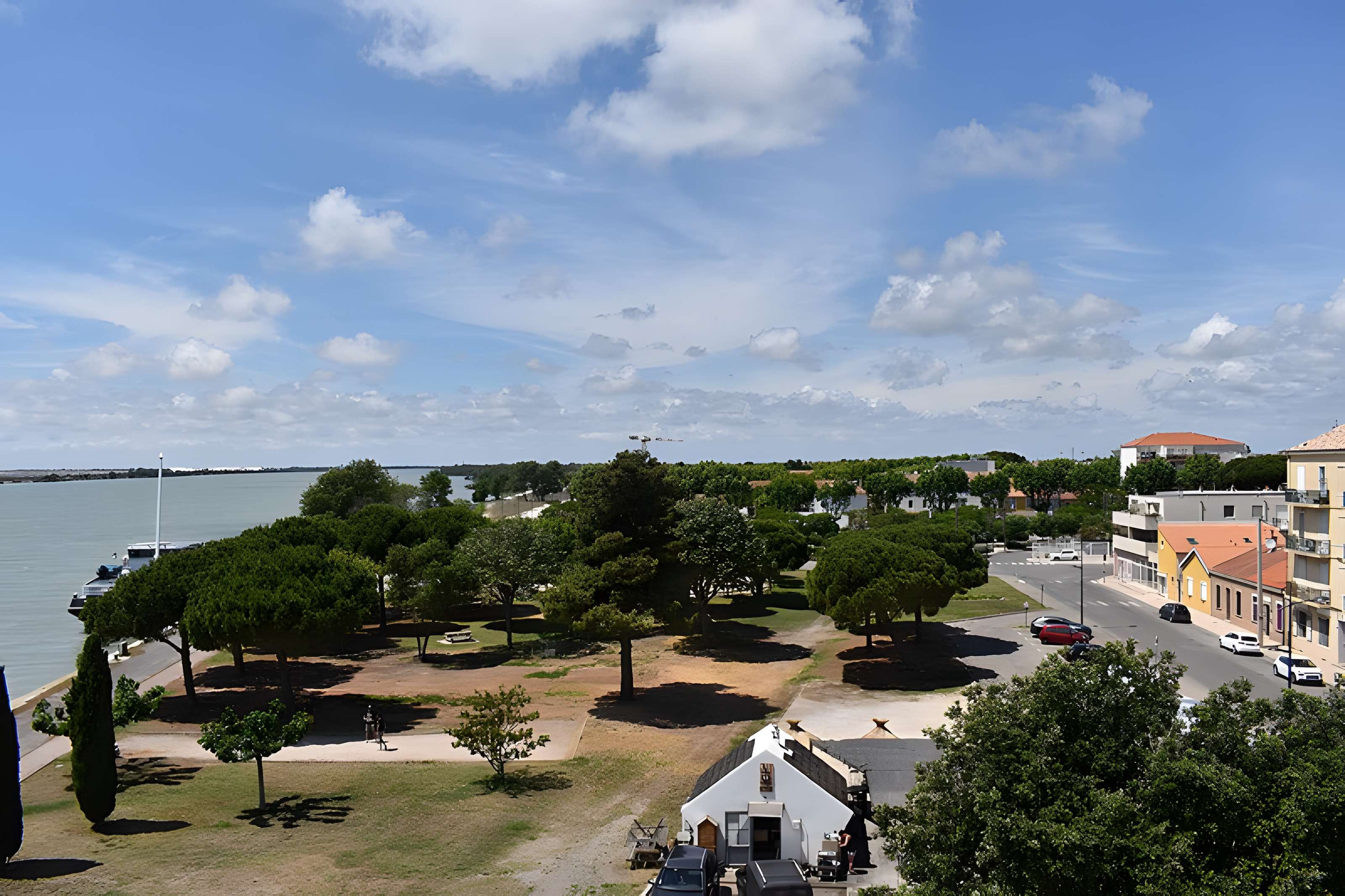 Tour Saint-Louis de Port-Saint-Louis-du-Rhône