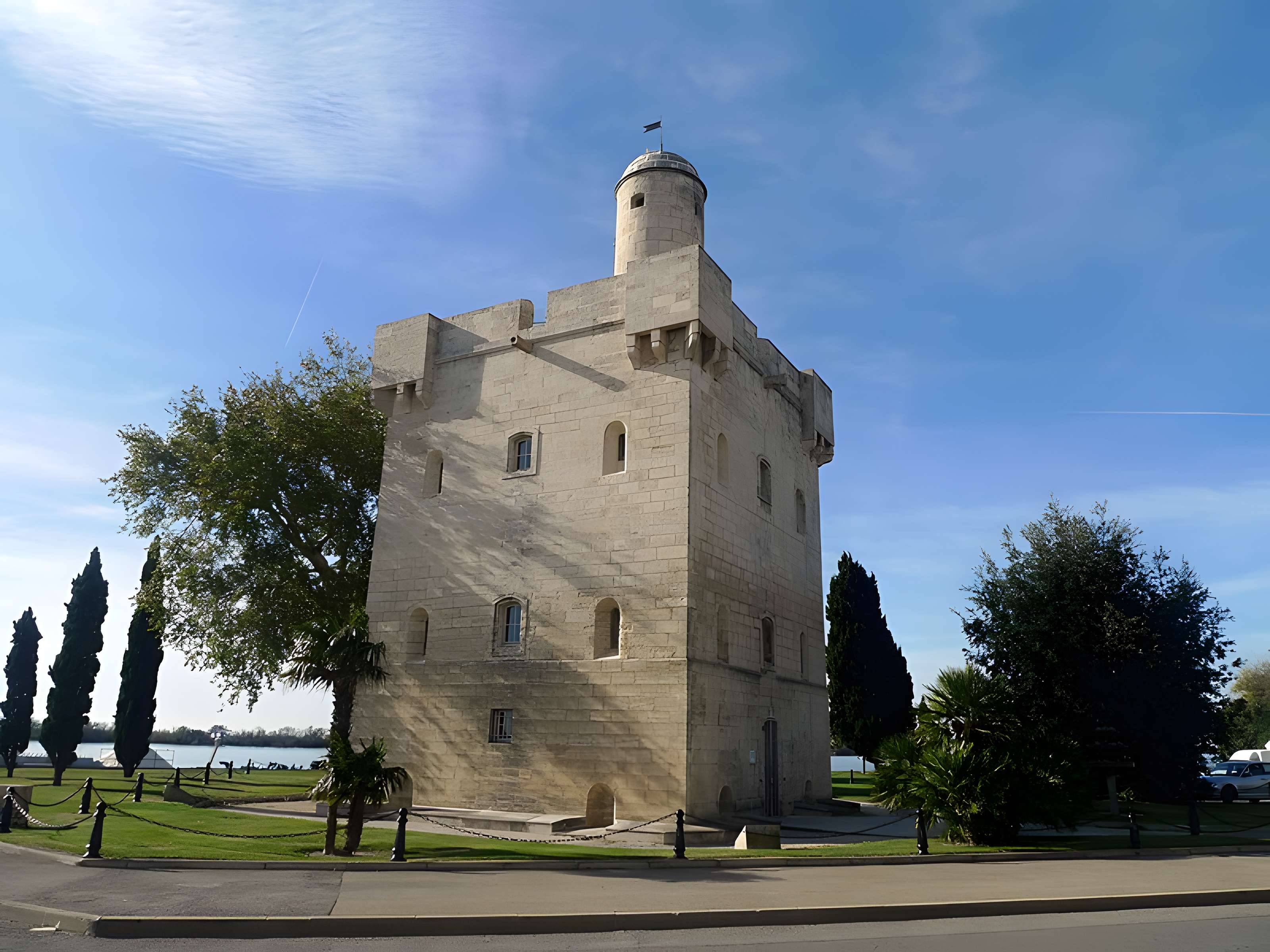 Tour Saint-Louis de Port-Saint-Louis-du-Rhône