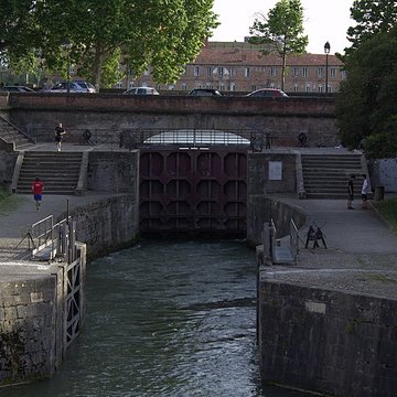 Écluse Saint-Pierre sur le canal de Brienne