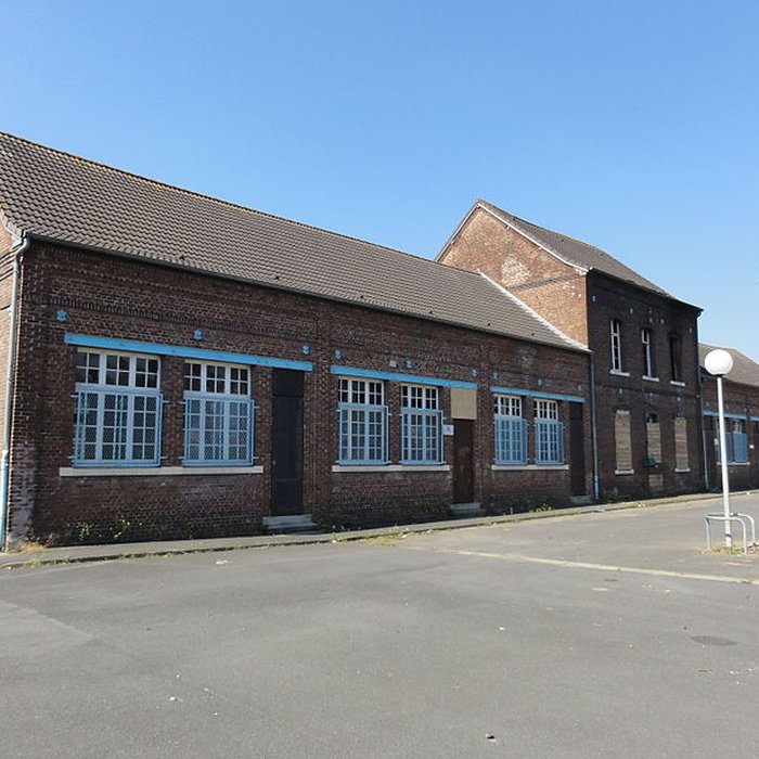 Photo de École de filles de la cité Nouméa des mines de Drocourt à Rouvroy