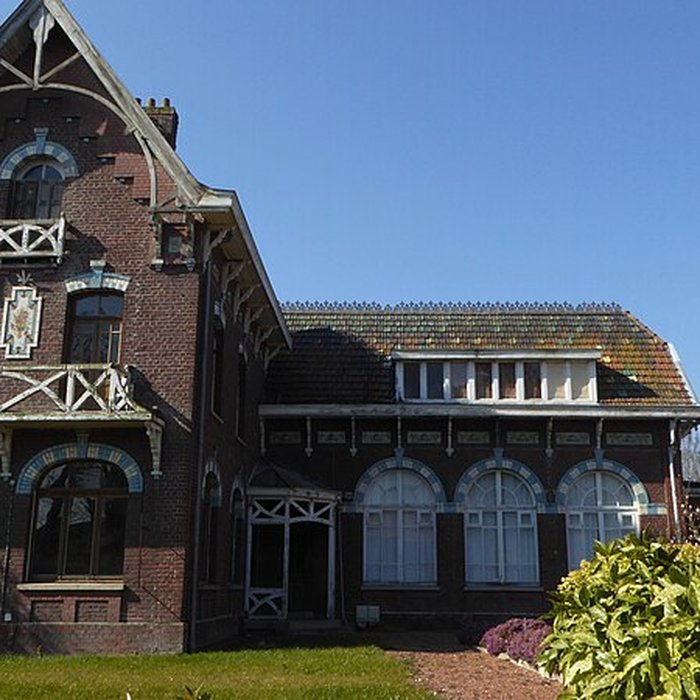 Photo de École ménagère du quartier dArenberg à Wallers