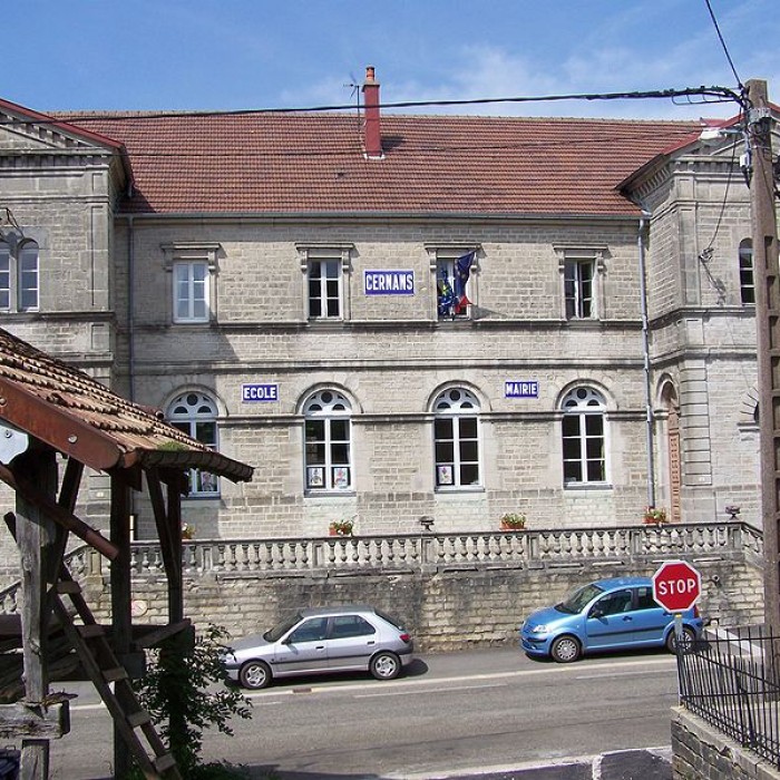 Photo de École-mairie de Cernans