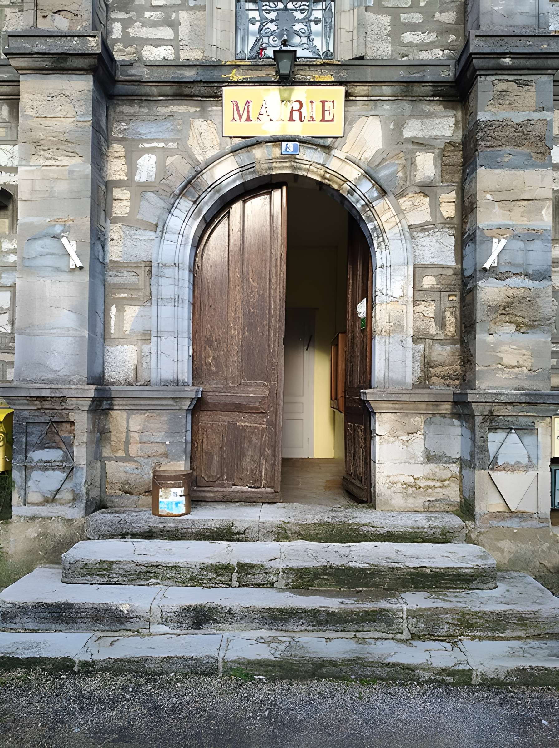 École-mairie de Mathenay