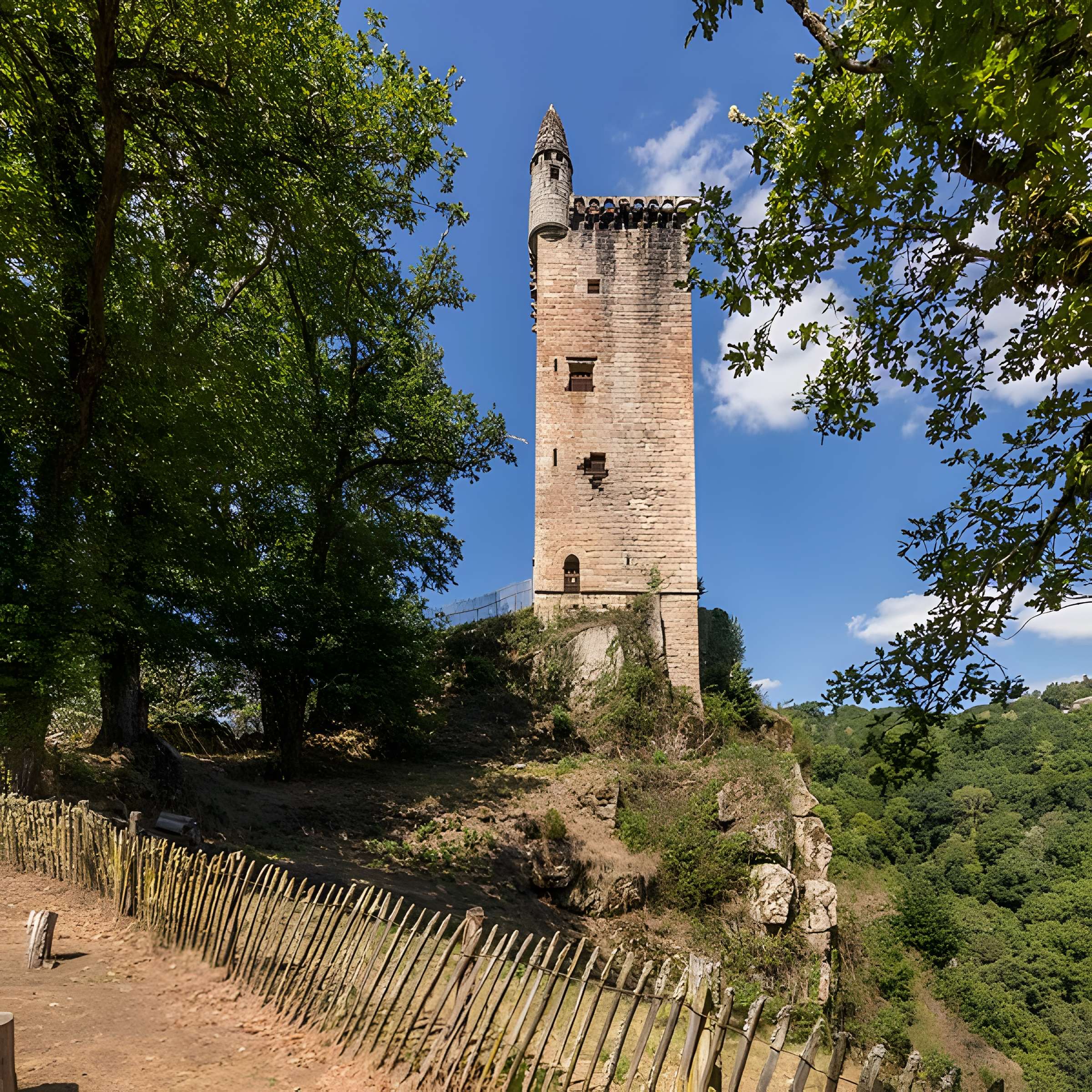 Tours de Merle à Saint-Geniez-ô-Merle