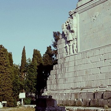 Trophée des Alpes ou Trophée dAuguste