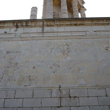 Trophée des Alpes ou Trophée dAuguste