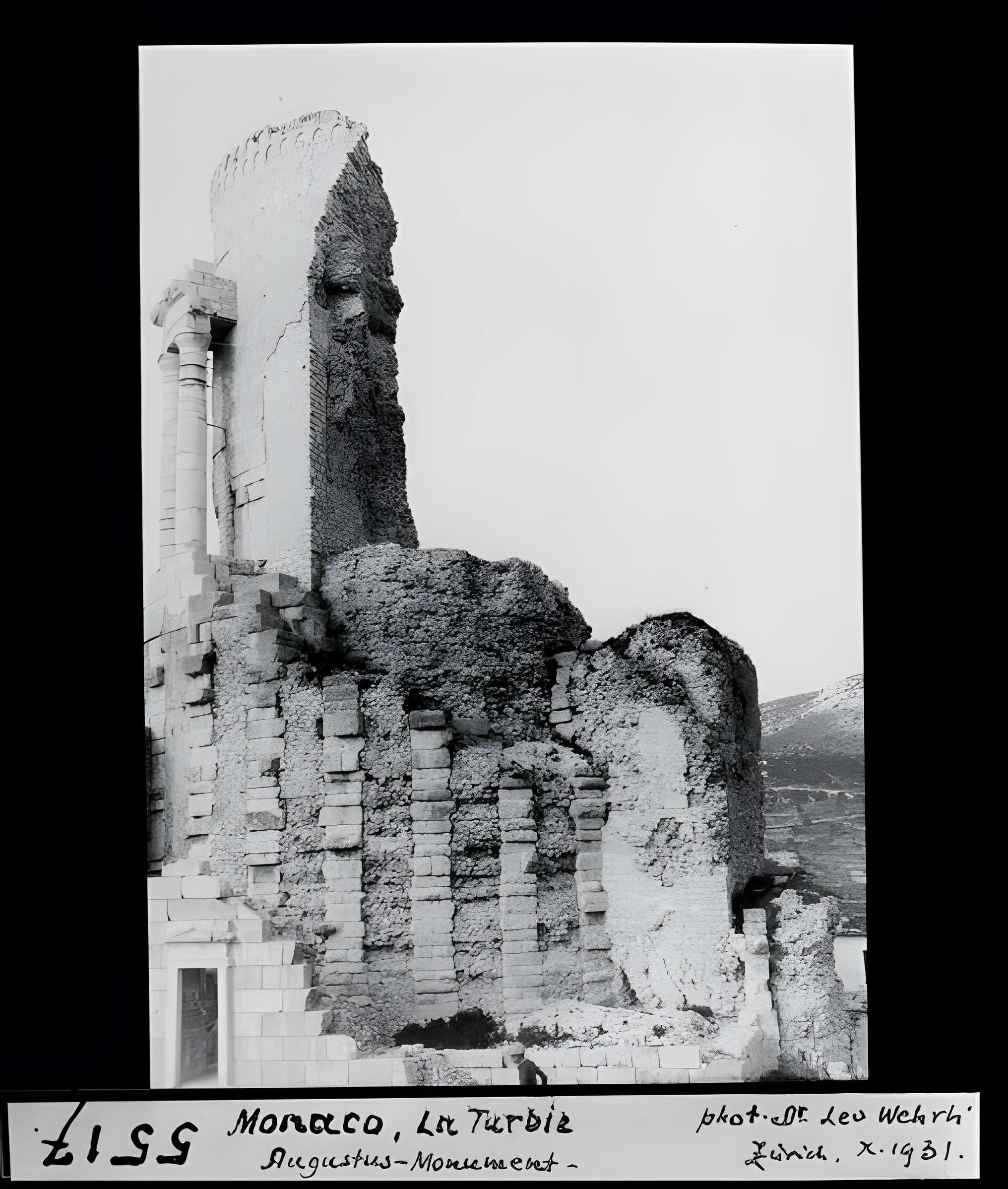 Trophée des Alpes ou Trophée d'Auguste
