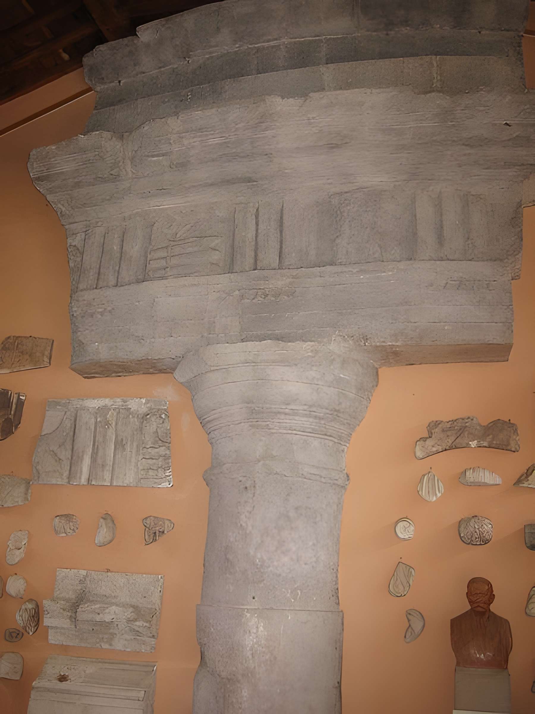 Trophée des Alpes ou Trophée d'Auguste