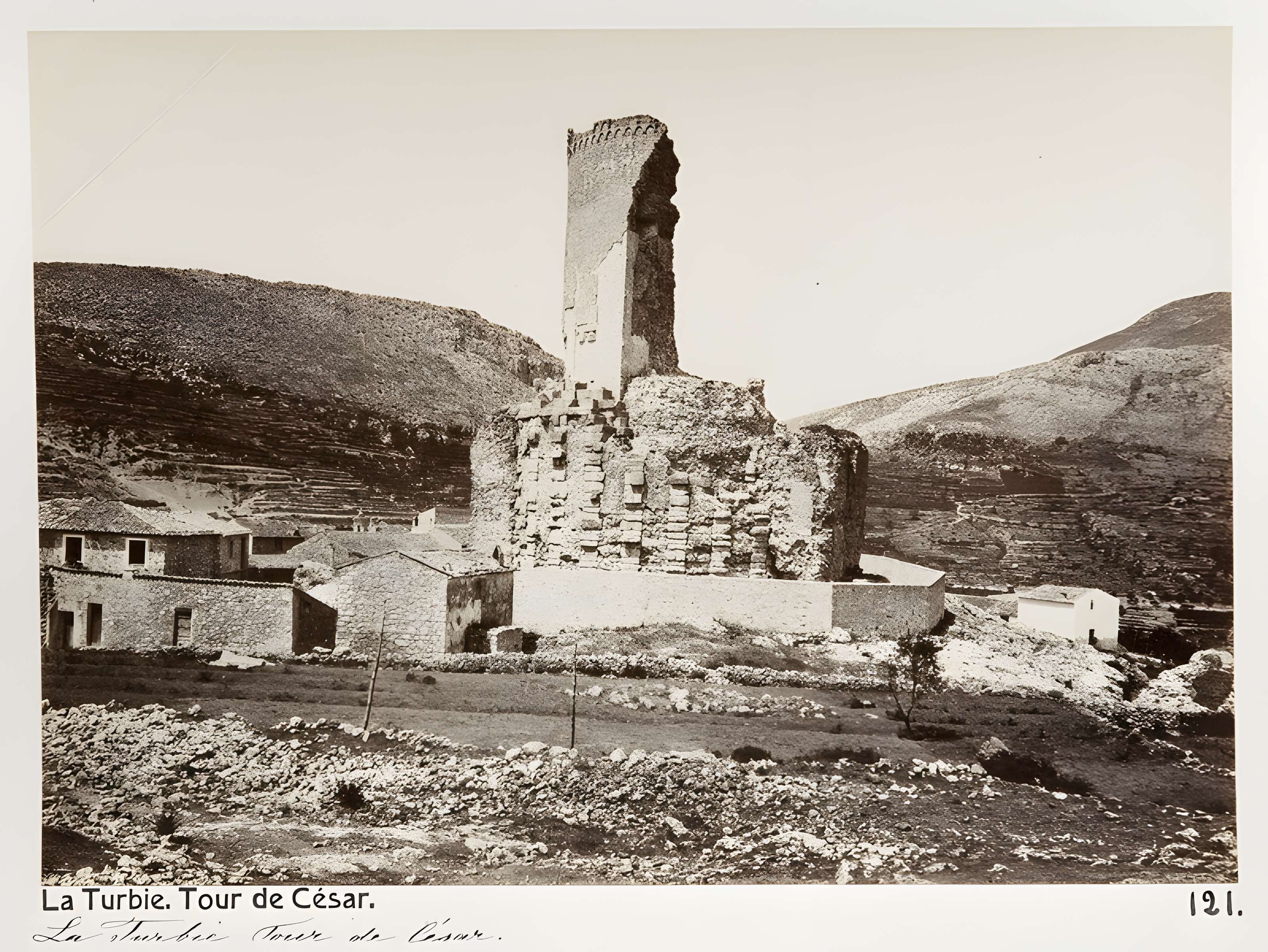 Trophée des Alpes ou Trophée d'Auguste