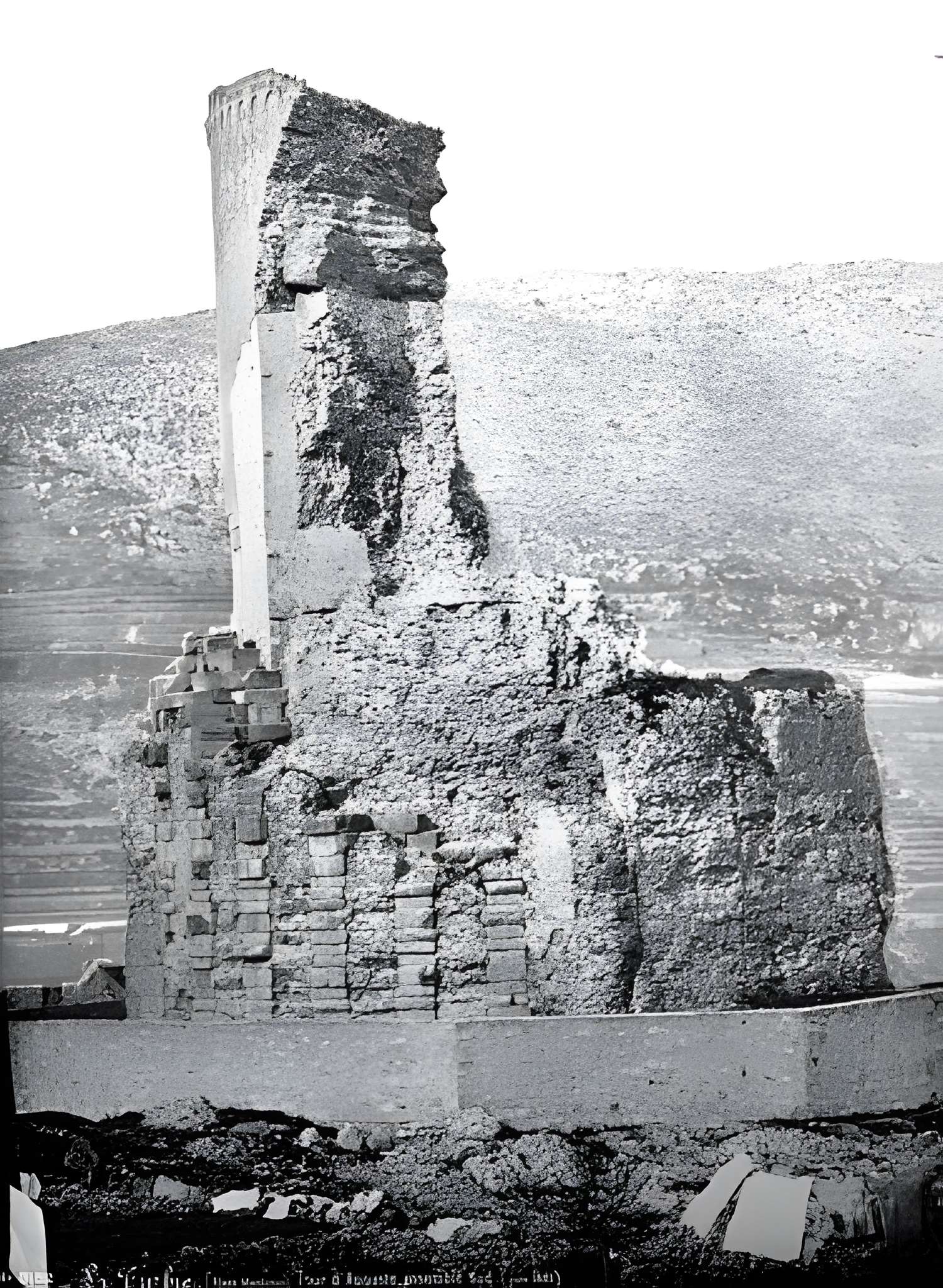 Trophée des Alpes ou Trophée d'Auguste