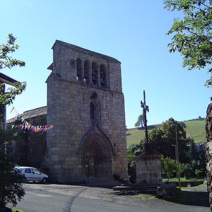 Photo de Église de la Nativité-de-la-Sainte-Vierge de Saint-Martin-de-Fugères