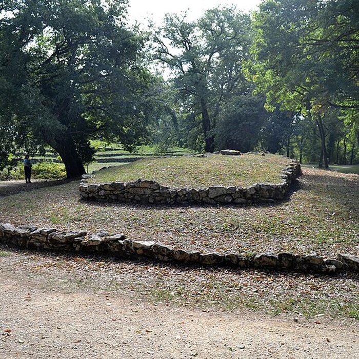 Photo de Groupe de six tumuli