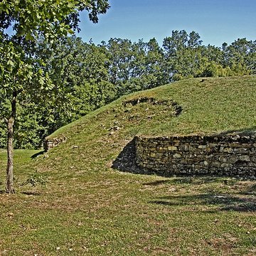 Groupe de six tumuli