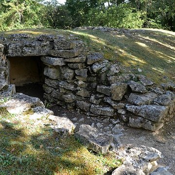 Groupe de six tumuli