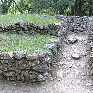 Groupe de six tumuli