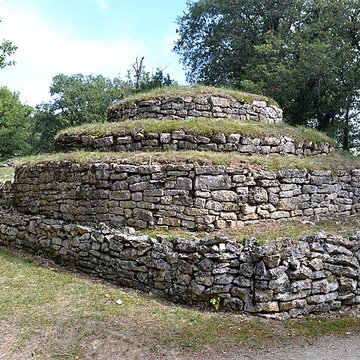 Groupe de six tumuli