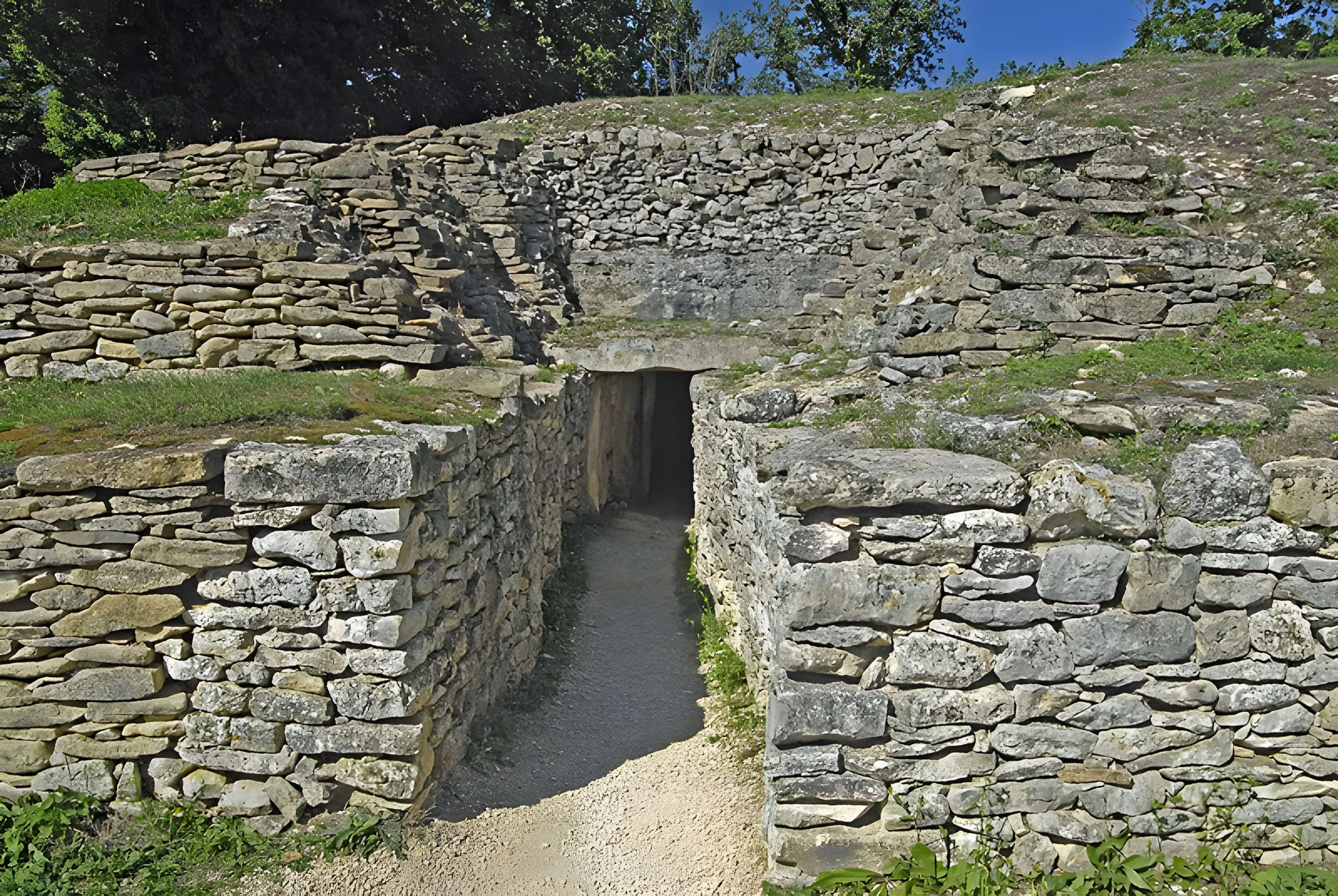 Groupe de six tumuli