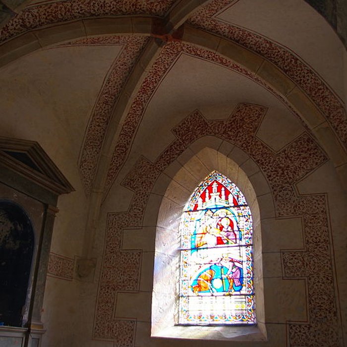 Photo de Église de la Purification-de-la-Vierge de Berzé-la-Ville