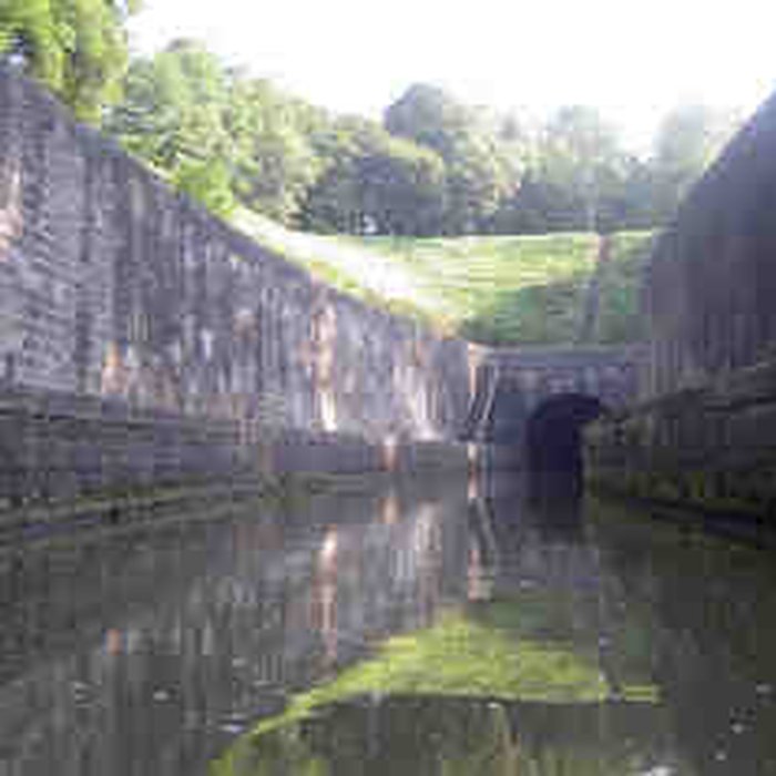 Photo de Canal souterrain de Saint-Albin également sur commune de Scey-sur-Saône-et-Saint-Albin