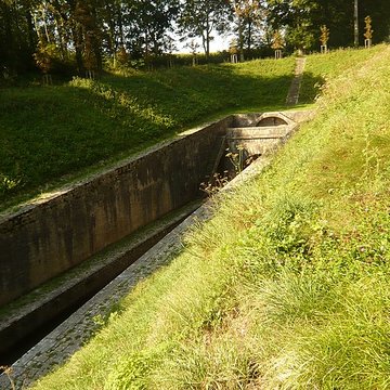 Canal souterrain de Saint-Albin également sur commune de Scey-sur-Saône-et-Saint-Albin