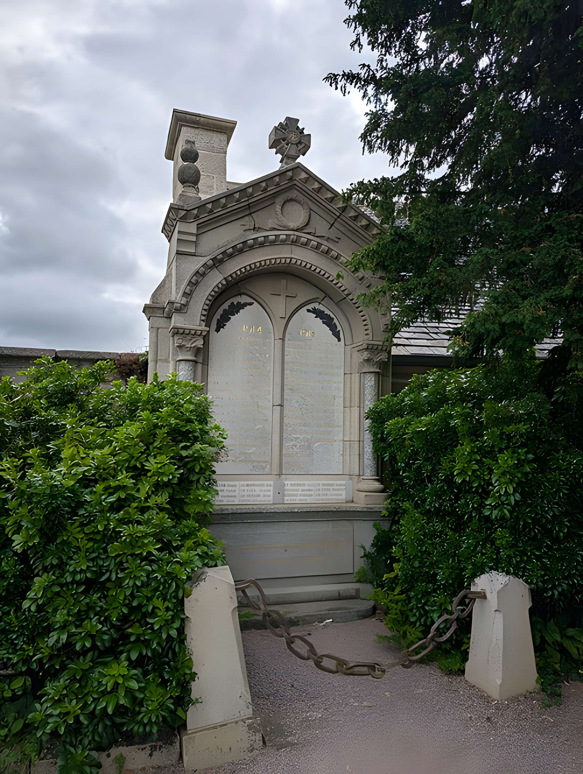 Église de la Trinité de Brélévenez de Lannion