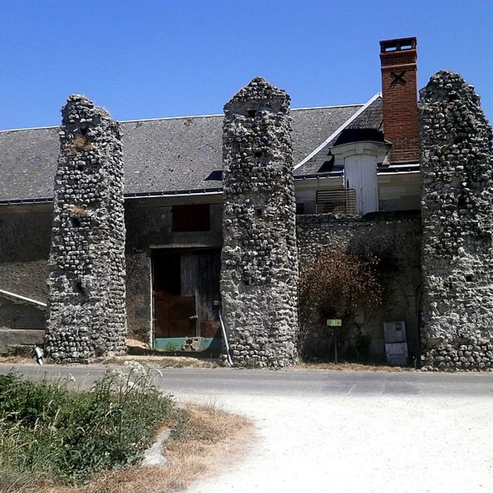 Photo de Vestiges de laqueduc romain de Luynes