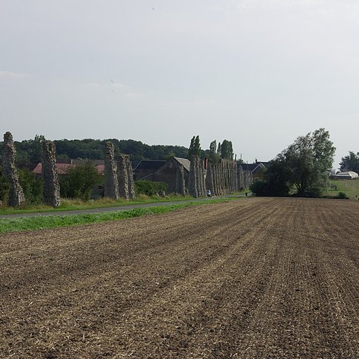 Photo de Vestiges de laqueduc romain de Luynes