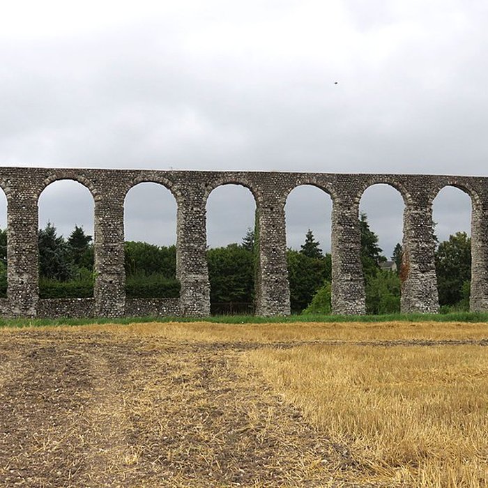 Photo de Vestiges de laqueduc romain de Luynes