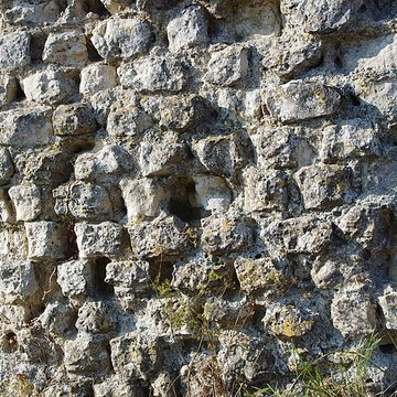 Vestiges de laqueduc romain de Luynes