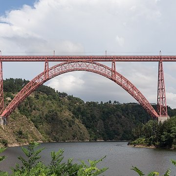 Viaduc de Garabit à Loubaresse