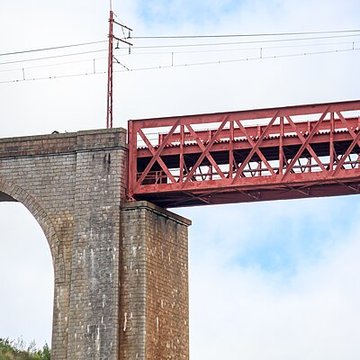 Viaduc de Garabit à Loubaresse