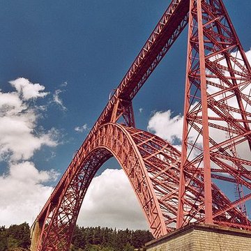 Viaduc de Garabit à Loubaresse