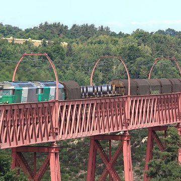 Viaduc de Garabit à Loubaresse
