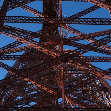 Viaduc de Garabit à Loubaresse