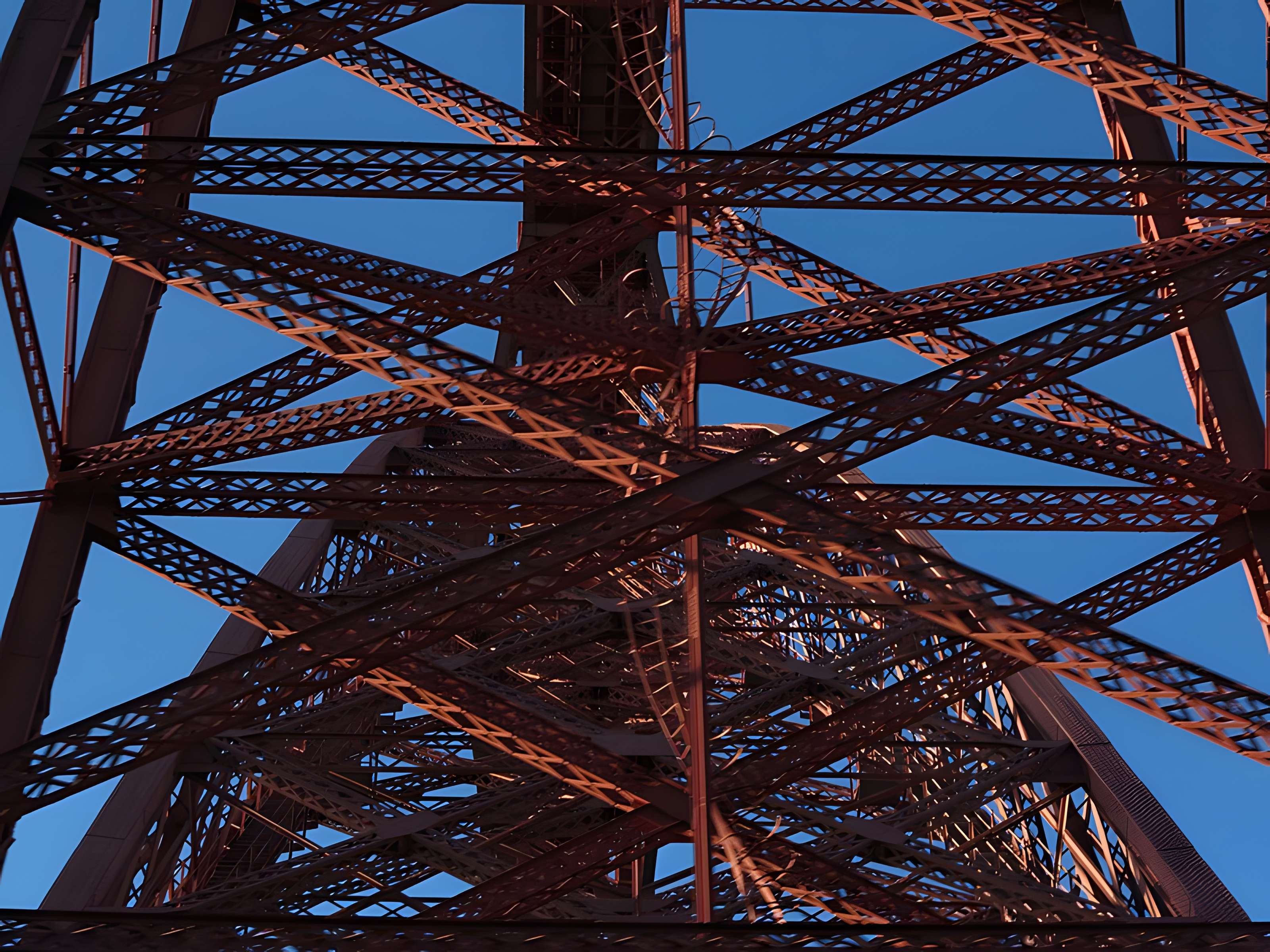 Viaduc de Garabit à Loubaresse