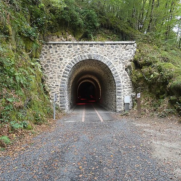 Photo de Viaduc des Rochers Noirs également sur commune de Soursac
