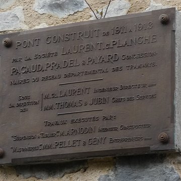 Viaduc des Rochers Noirs également sur commune de Soursac