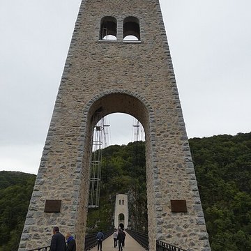 Viaduc des Rochers Noirs également sur commune de Soursac