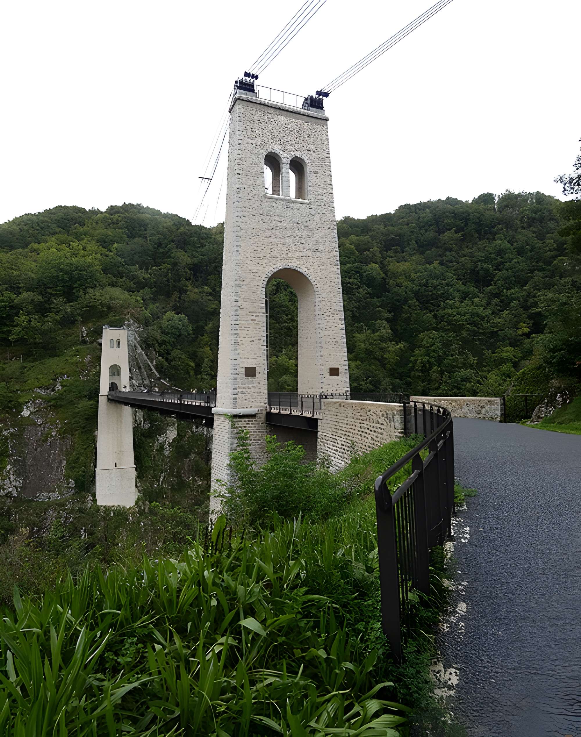 Viaduc des Rochers Noirs à Soursac