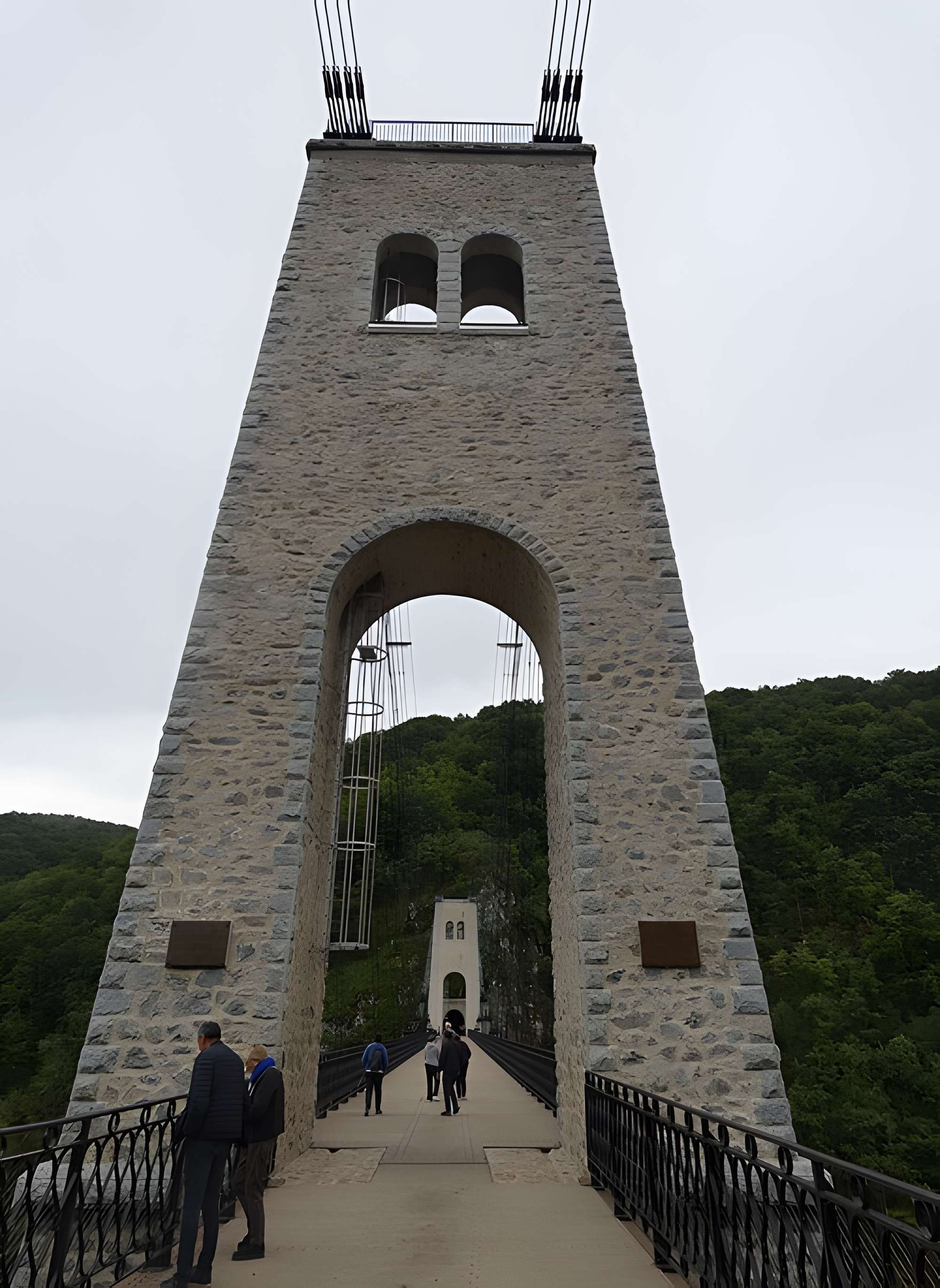Viaduc des Rochers Noirs à Soursac
