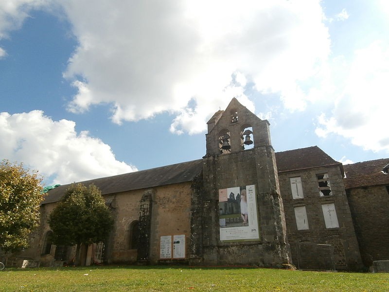Photo de Église de l'Assomption-de-la-Très-Sainte-Vierge de Magnat-l'Étrange