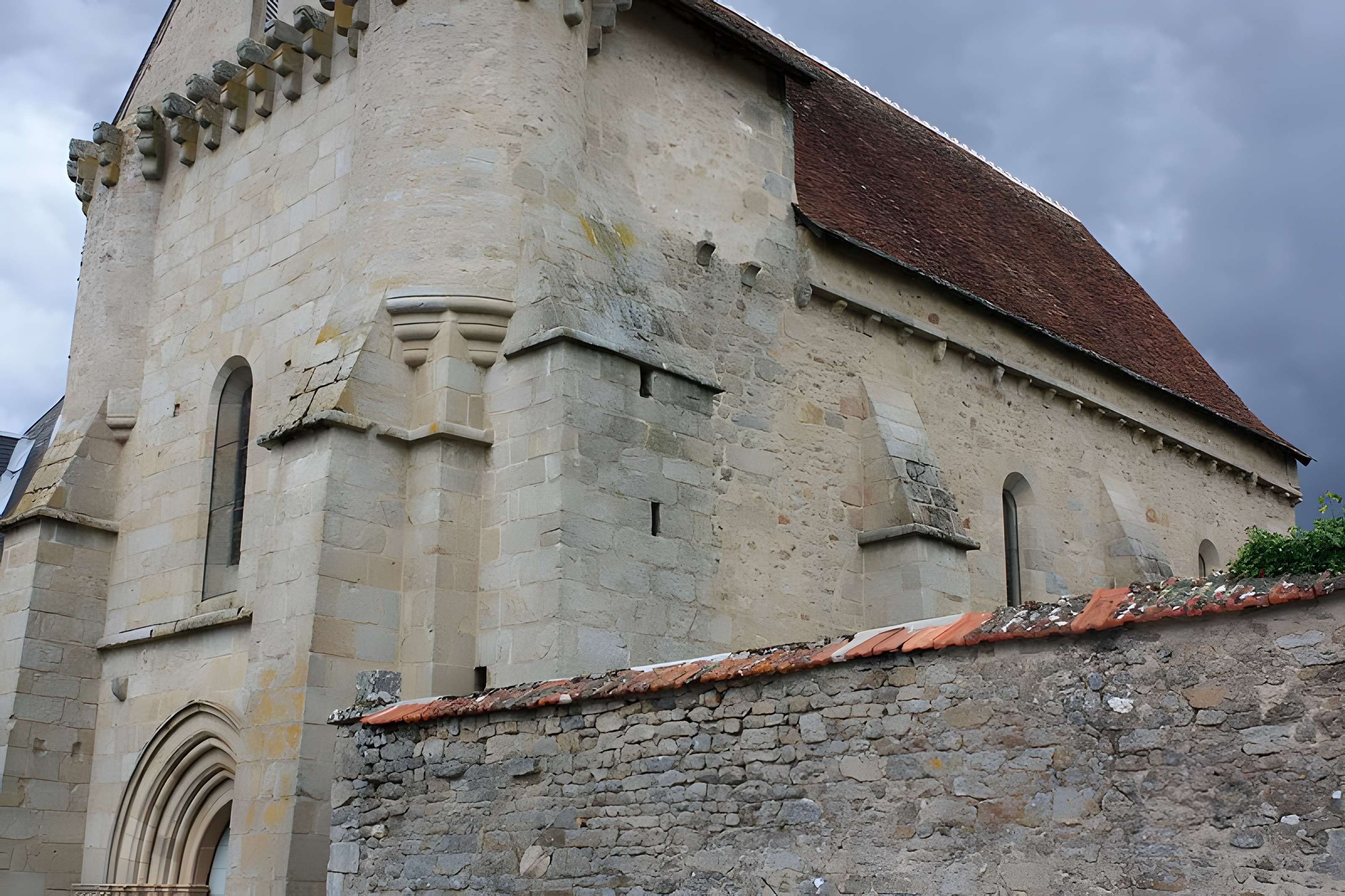Église de l'Assomption-de-la-Vierge d'Ajain