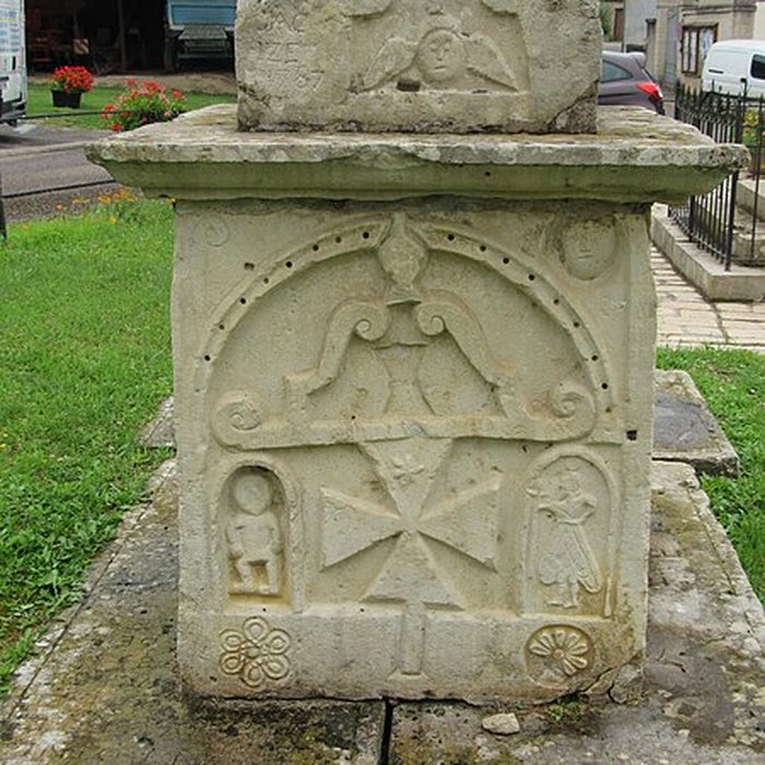 Photo de Église de lExaltation-de-la-Sainte-Croix de Poyans