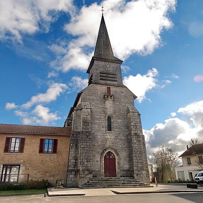 Photo de Église de lOrdination-de-Saint-Martin de Bujaleuf
