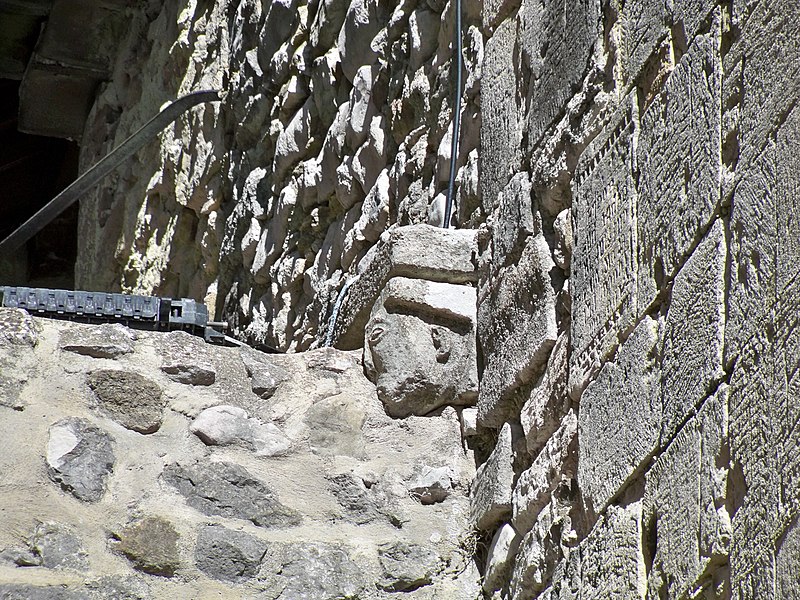 Église de Rousset-les-Vignes