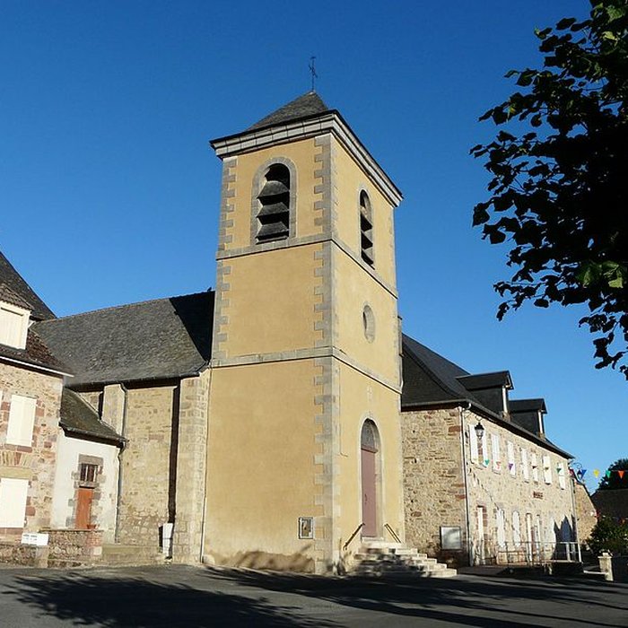 Photo de Église de Vignols et croix