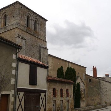 Église Notre-Dame dAlloue