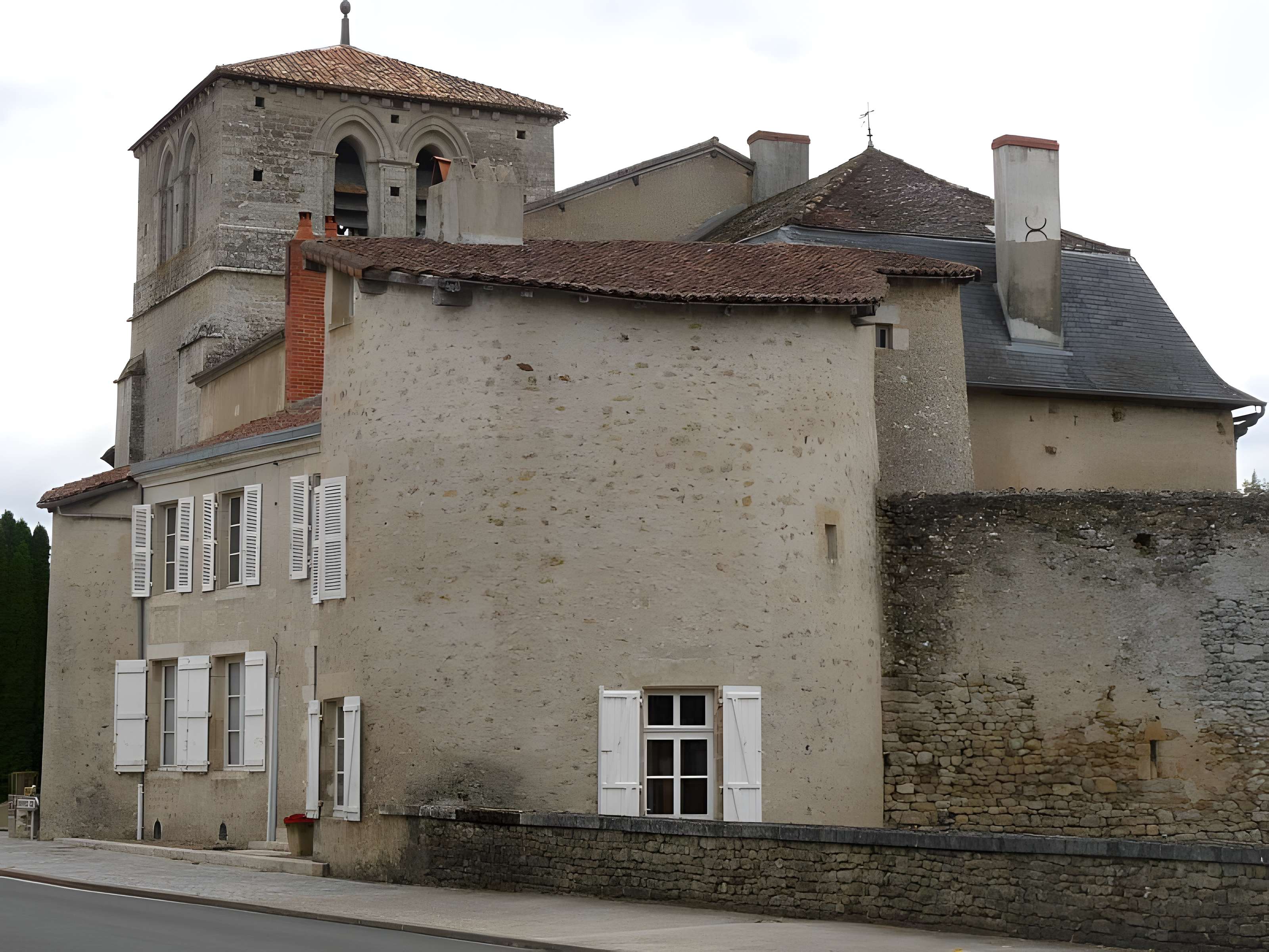 Église Notre-Dame d'Alloue