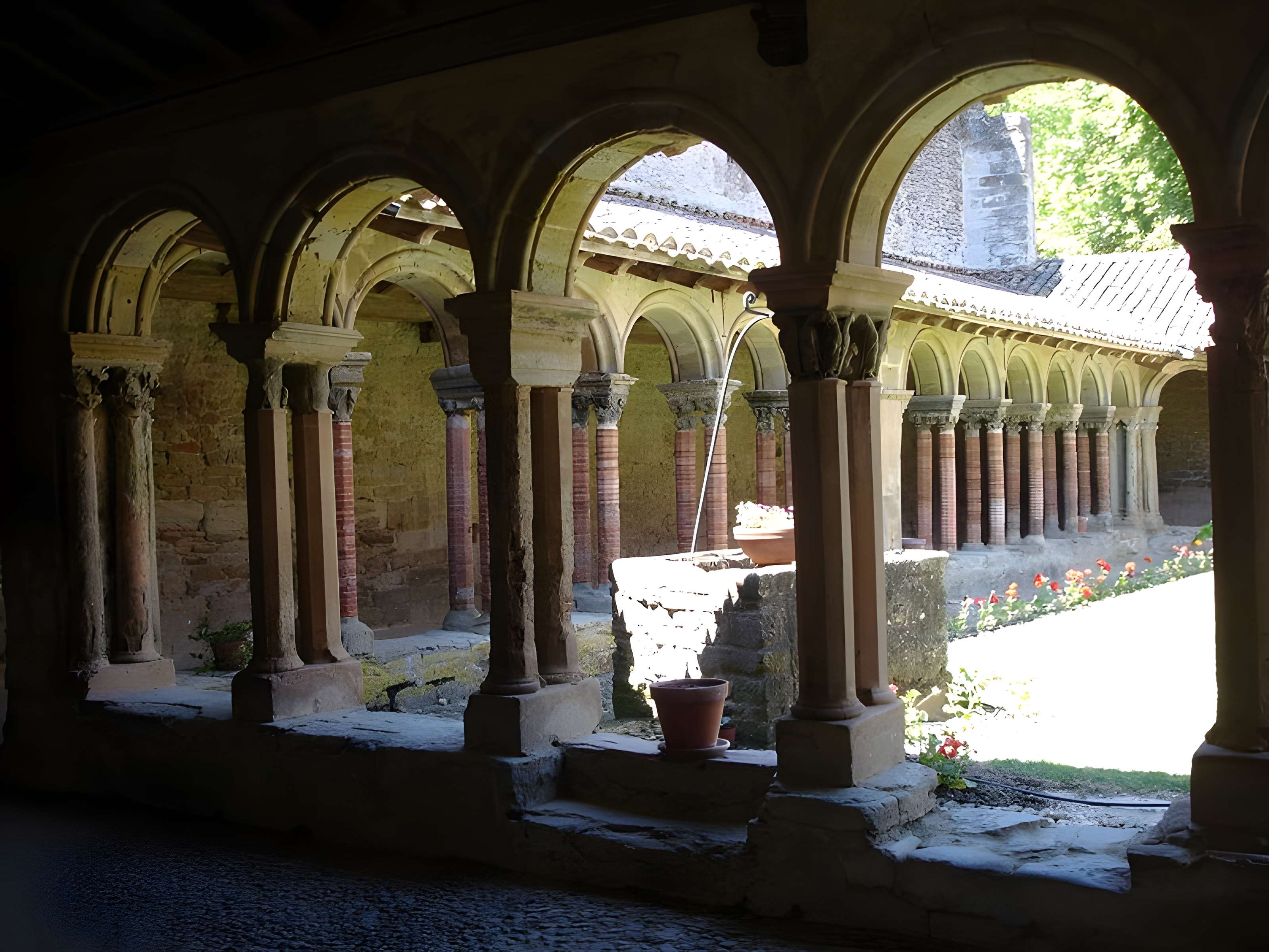 Abbaye bénédictine de Saint-Papoul