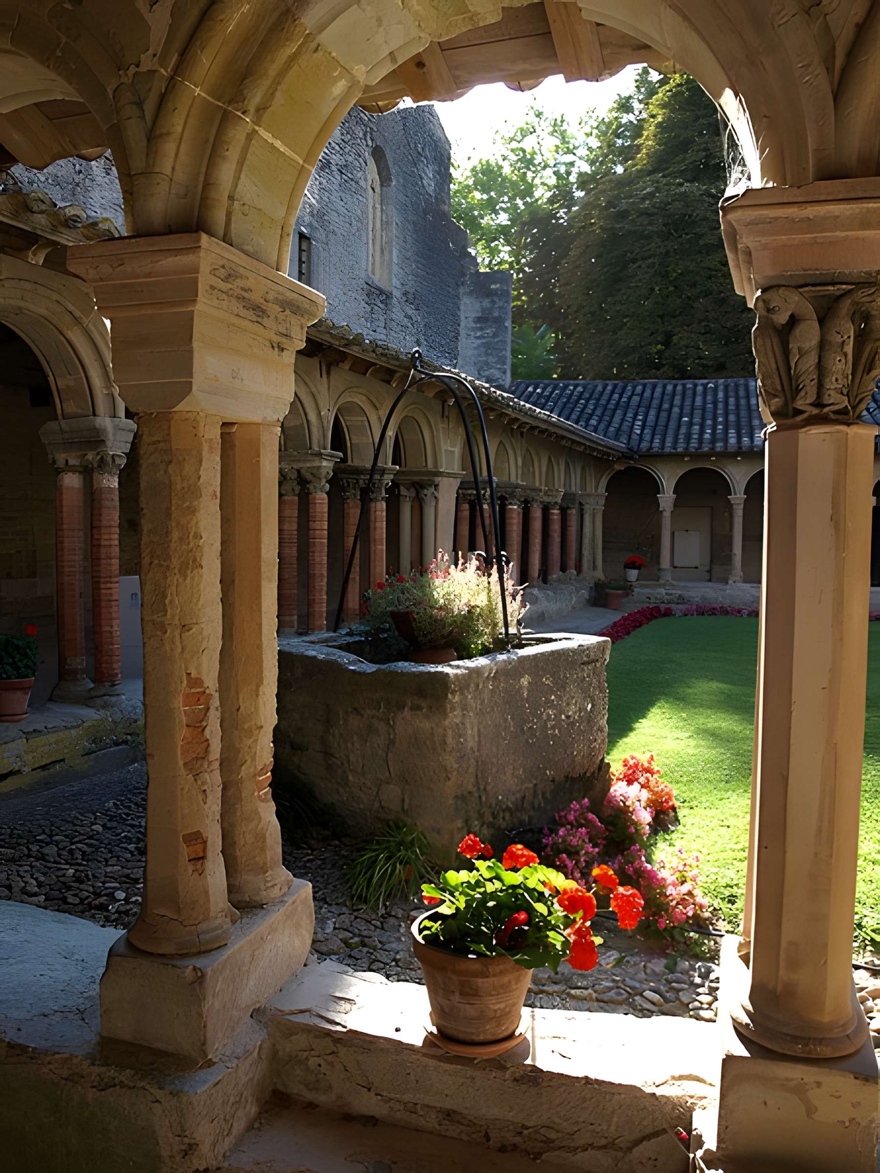 Abbaye bénédictine de Saint-Papoul